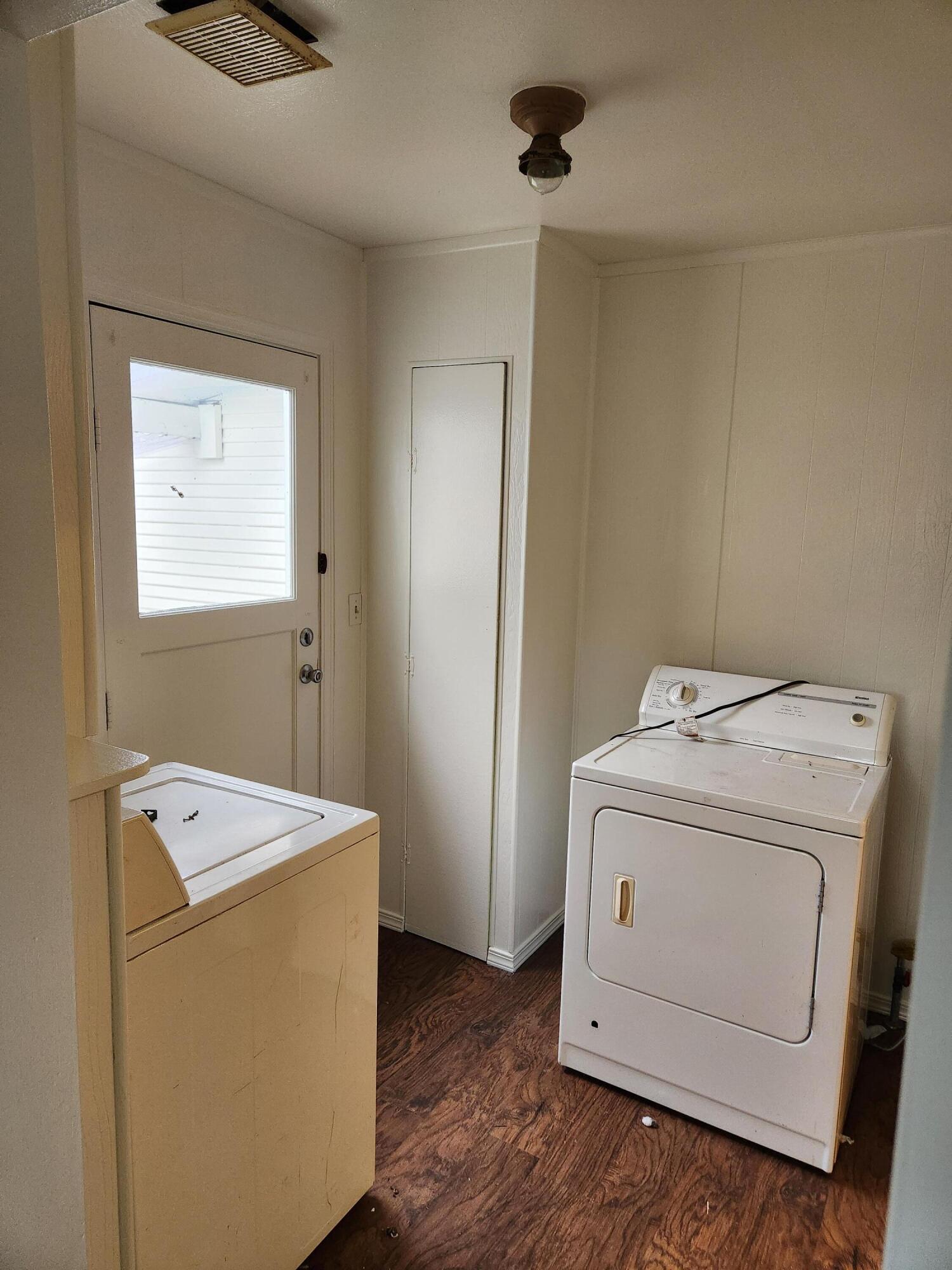 2163 Fern Street Cutten, CA 95503 - Photo 21 of 23 a utility room with dryer and washer