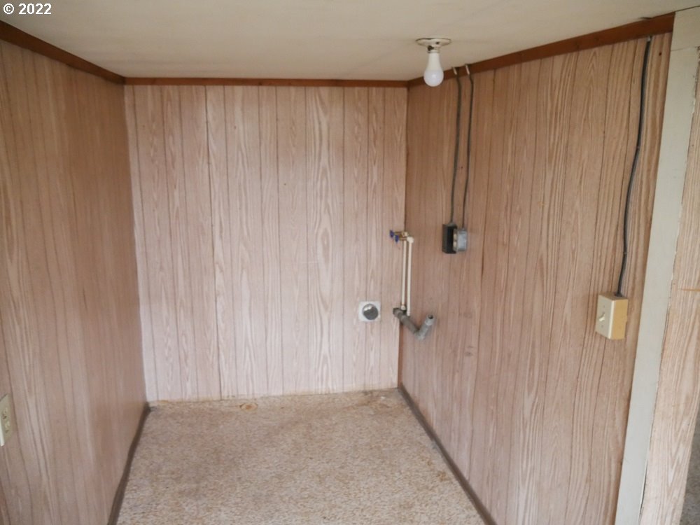 628 Southwest 4th Street Pendleton, OR 97801 - Photo 15 of 15 a view of a small space