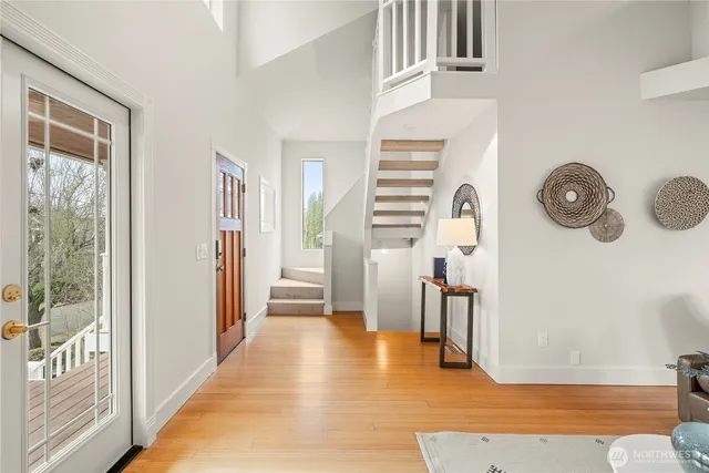 $975,000 | 910 Northwest 64th Street, Seattle, WA 98107