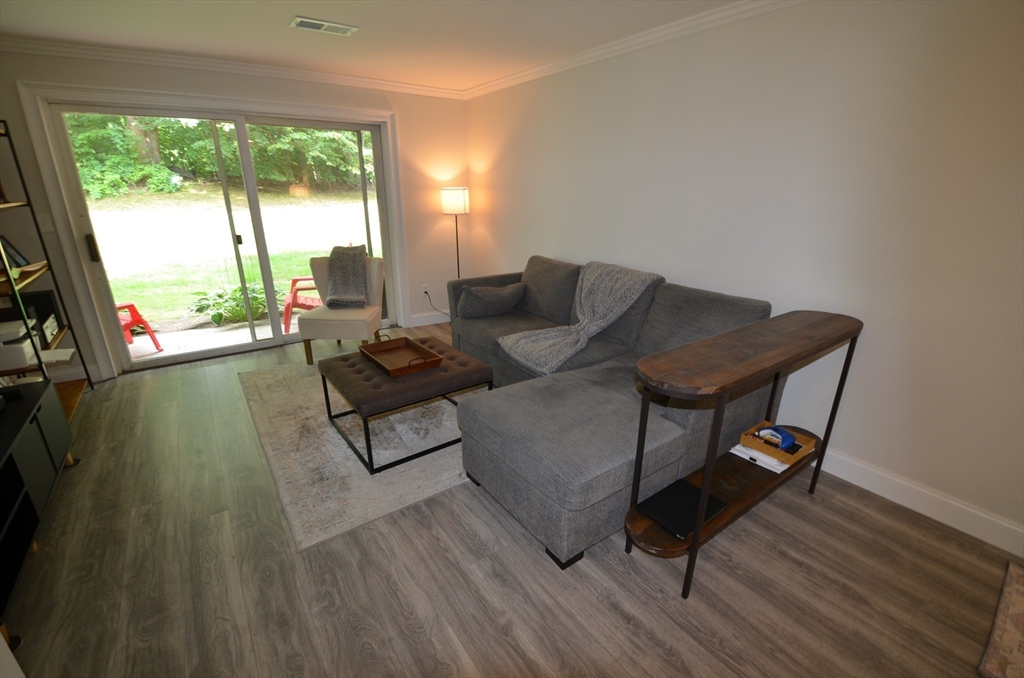 1602 Franklin Crossing Road, Unit 1602 Franklin, MA 02038 - Photo 9 of 25 Gallery Image 9