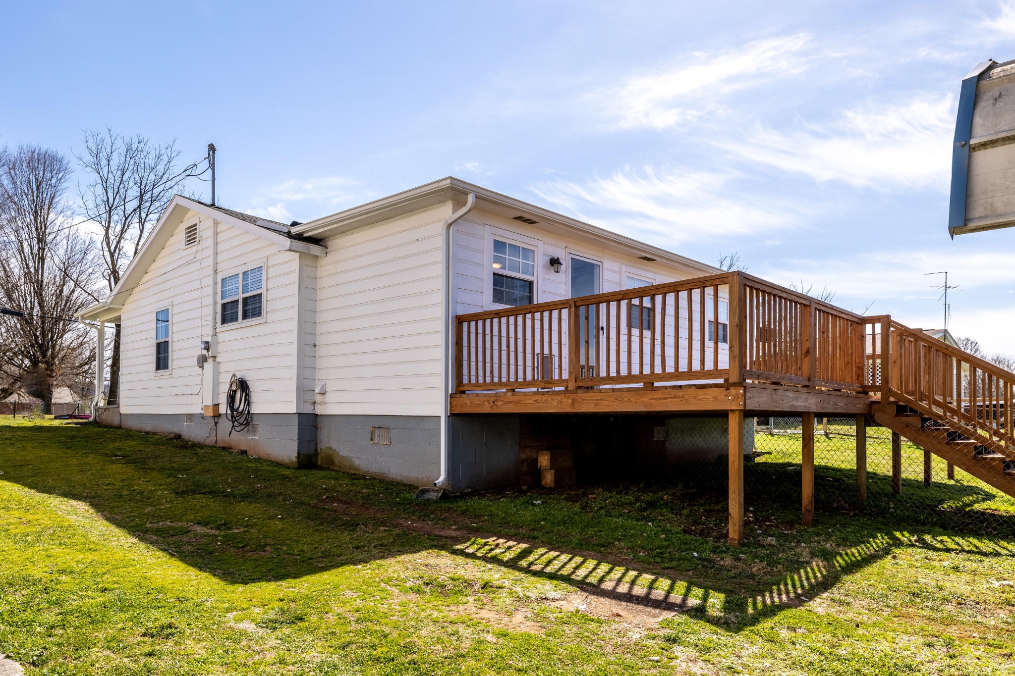 804 Spring Street Philadelphia, TN 37846 - Photo 28 of 33 a view of a house with backyard and sitting area