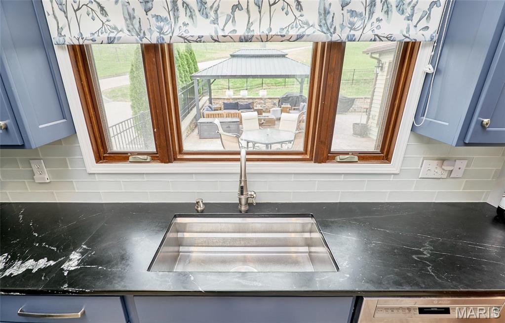 416 West 12th Street Hermann, MO 65041 - Photo 29 of 71