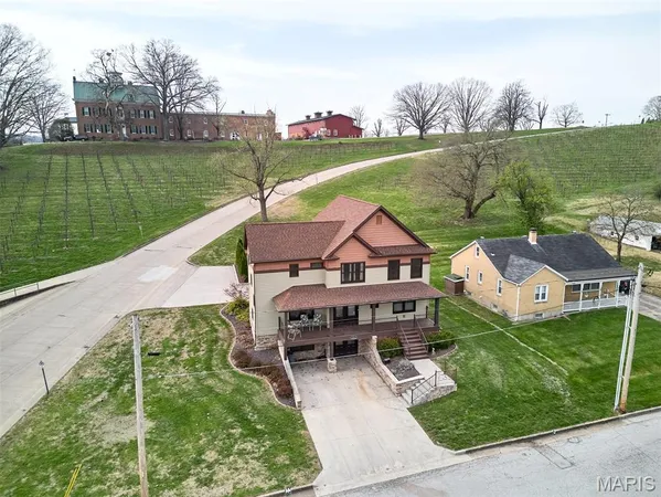 $559,000 | 416 West 12th Street, Hermann, MO 65041