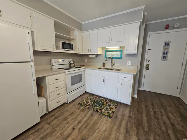 $1,250 | 401 North Hillside Drive, Unit 3M, North Myrtle Beach, SC 29582