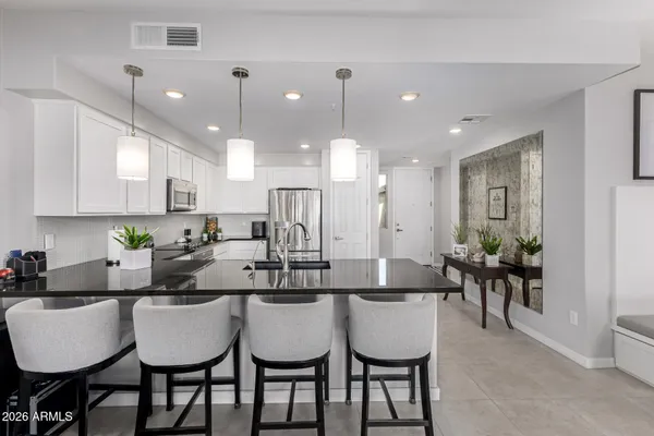 $400,000 | 250 West Queen Creek Road, Unit 144, Chandler, AZ 85248