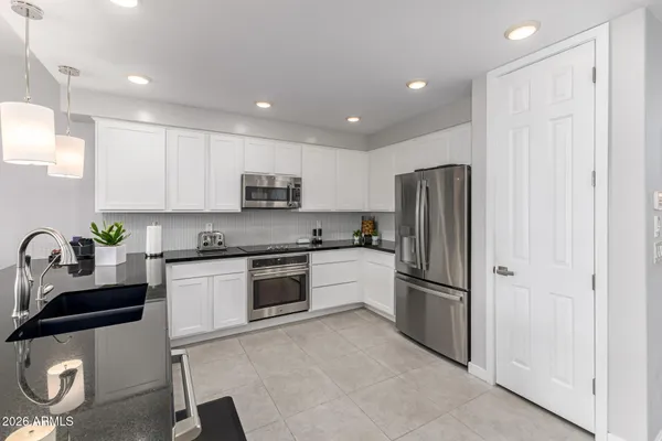$400,000 | 250 West Queen Creek Road, Unit 144, Chandler, AZ 85248