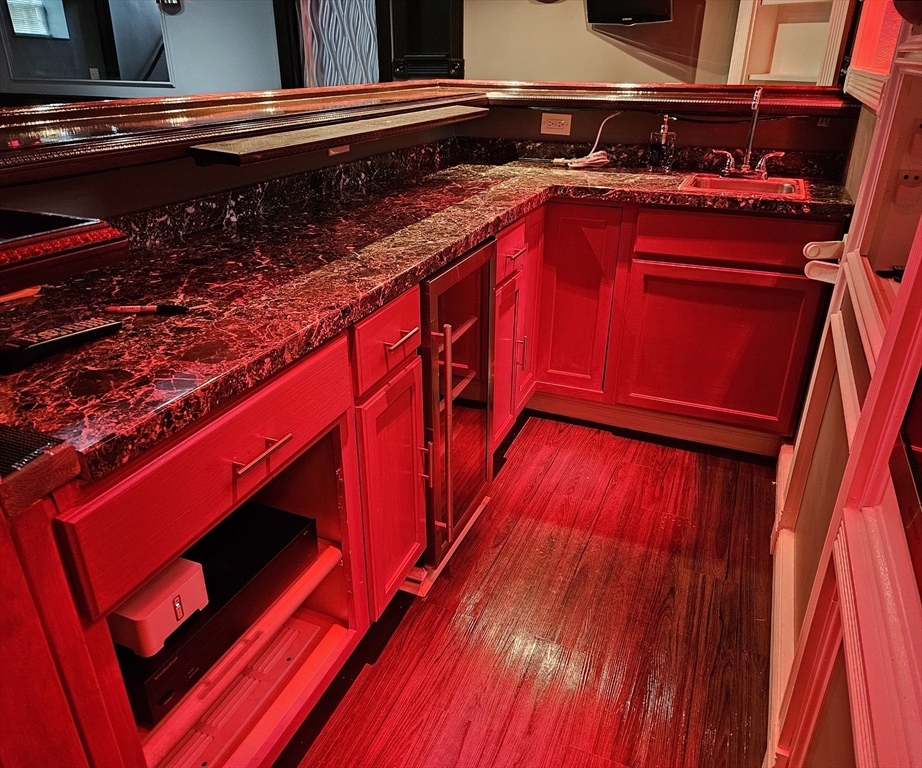 33 Barclay Street Fall River, MA 02724 - Photo 3 of 37