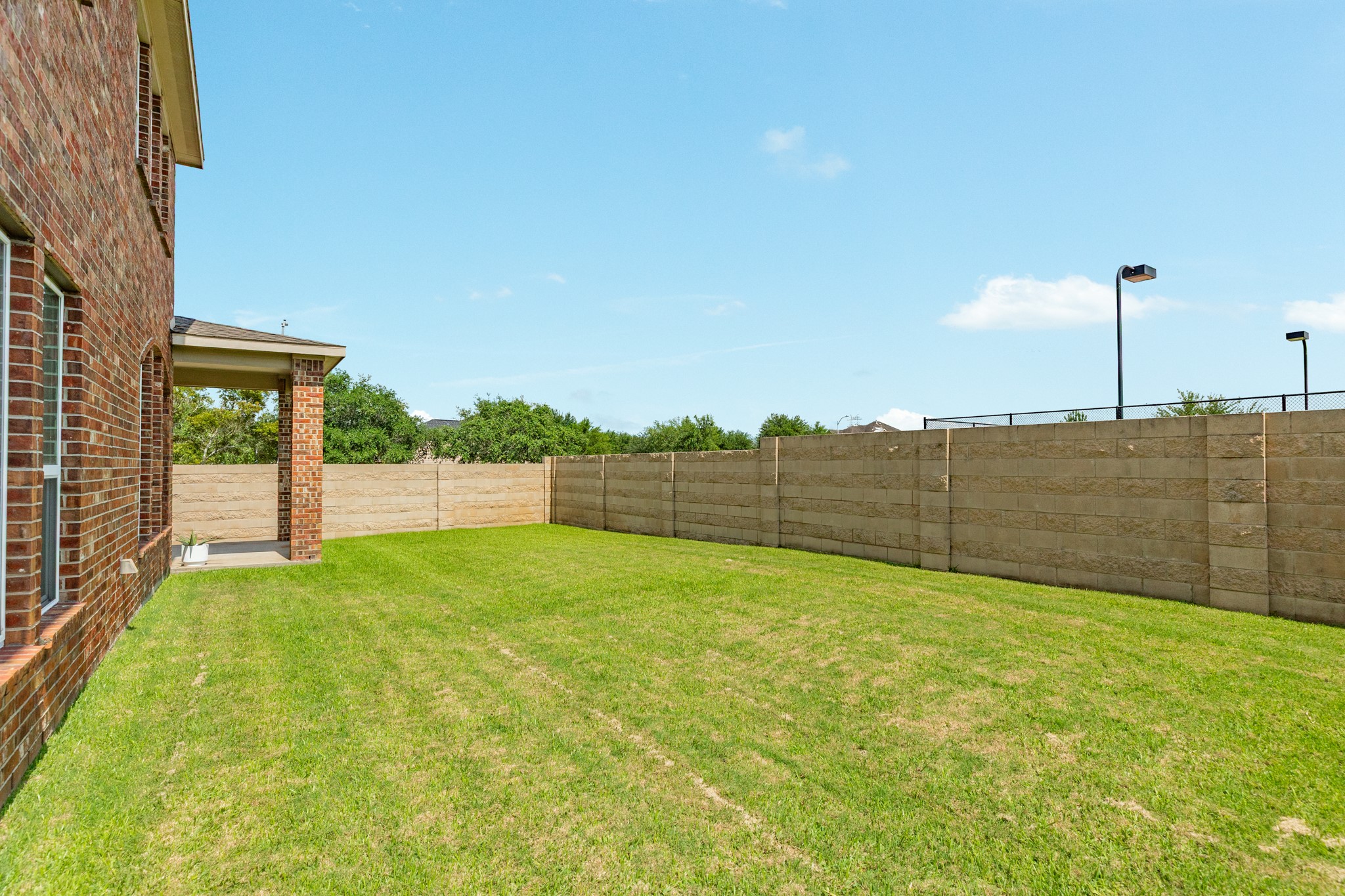 2730 Diamond Vista Lane Rosharon, TX 77583 - Photo 13 of 44
