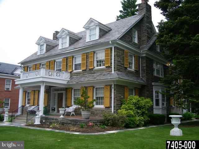257 Frederick Street Hanover, PA 17331 - Photo 1 of 23 Gallery Image 1