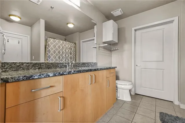 $249,000 | 250 Pharr Road Northeast, Unit 402, Atlanta, GA 30305