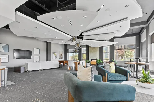 $249,000 | 250 Pharr Road Northeast, Unit 402, Atlanta, GA 30305