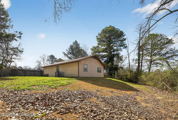 $134,900 | 169 Thousand Oaks Circle, Jackson, MS 39212