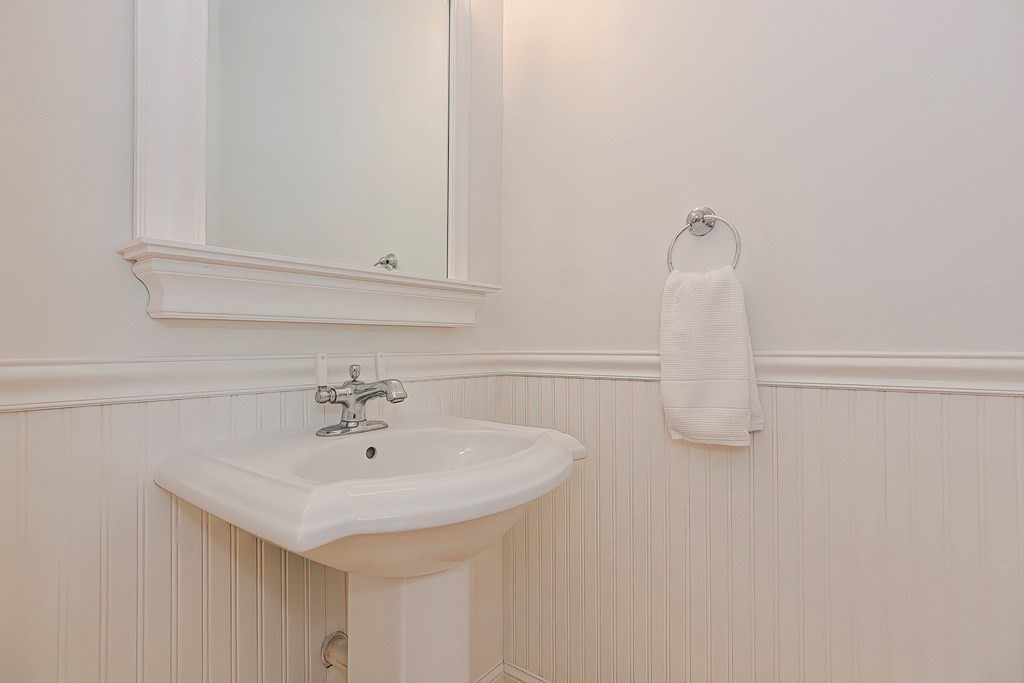 13 Maple Avenue, Unit 13 Upton, MA 01568 - Photo 14 of 39 Gallery Image 14