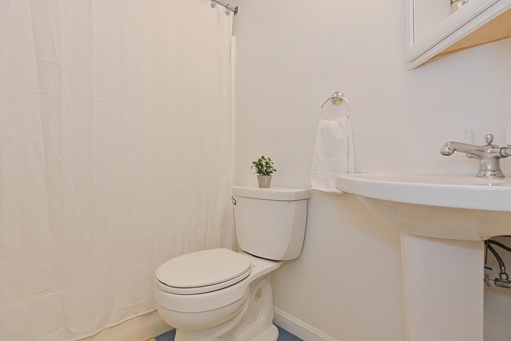 13 Maple Avenue, Unit 13 Upton, MA 01568 - Photo 19 of 39 Gallery Image 19