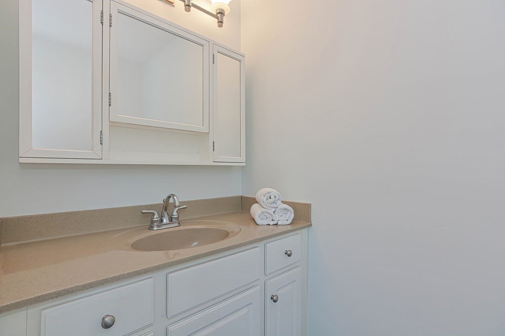 13 Maple Avenue, Unit 13 Upton, MA 01568 - Photo 30 of 39 Gallery Image 30