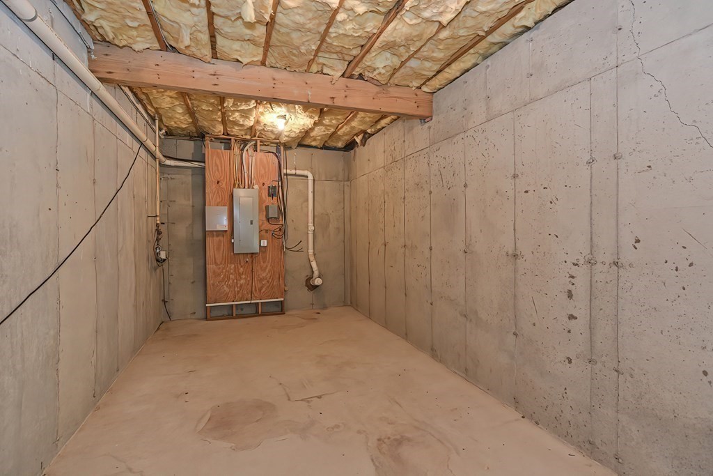 13 Maple Avenue, Unit 13 Upton, MA 01568 - Photo 34 of 39 Gallery Image 34