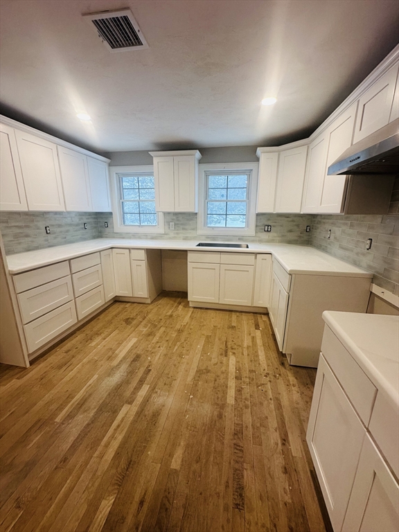 368 Old Plymouth Road Bourne, MA 02562 - Photo 2 of 24