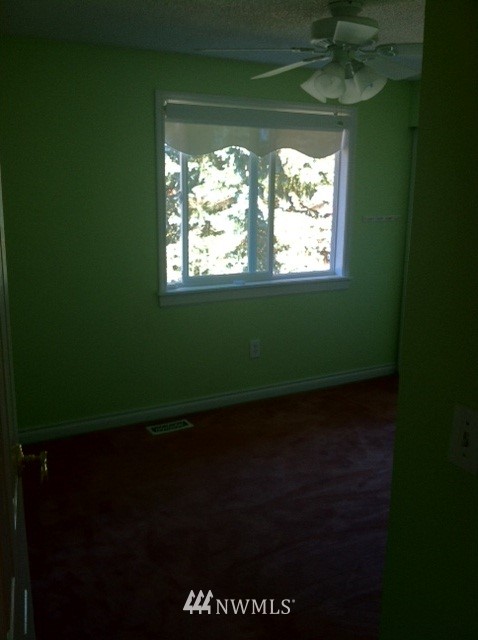 16618 163rd Place Southeast Renton, WA 98058 - Photo 8 of 14 Gallery Image 8