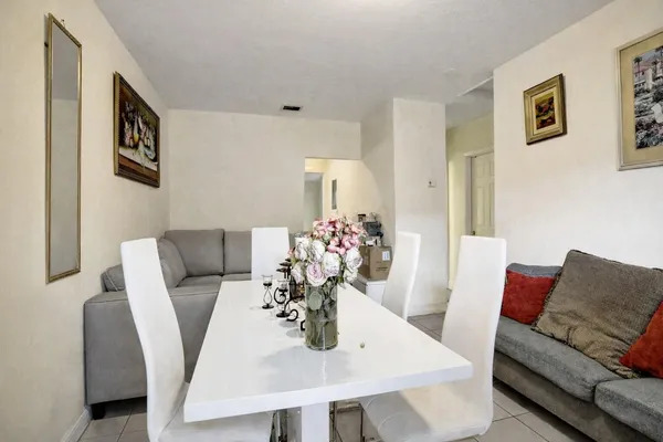 $520,000 | 250 Northwest 83rd Street, Miami, FL 33150