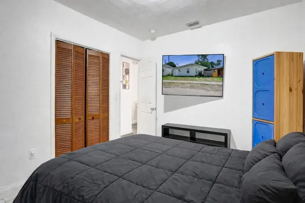 $520,000 | 250 Northwest 83rd Street, Miami, FL 33150