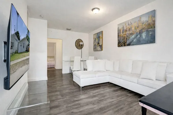 $520,000 | 250 Northwest 83rd Street, Miami, FL 33150