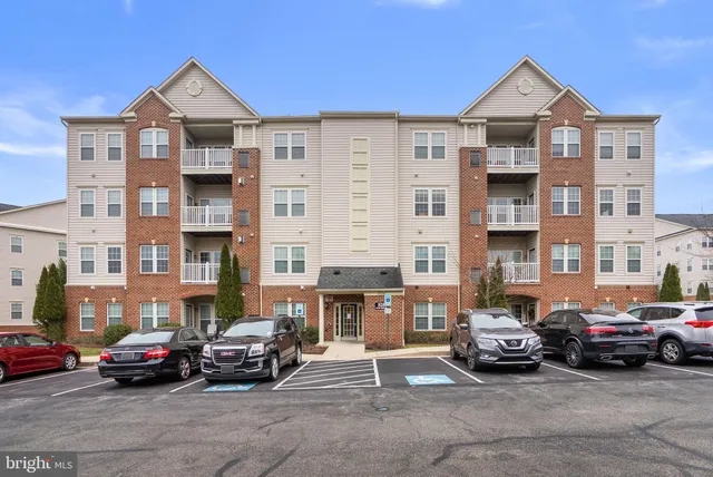 $350,000 | 8280 Stone Crop Drive, Unit M, Ellicott City, MD 21043