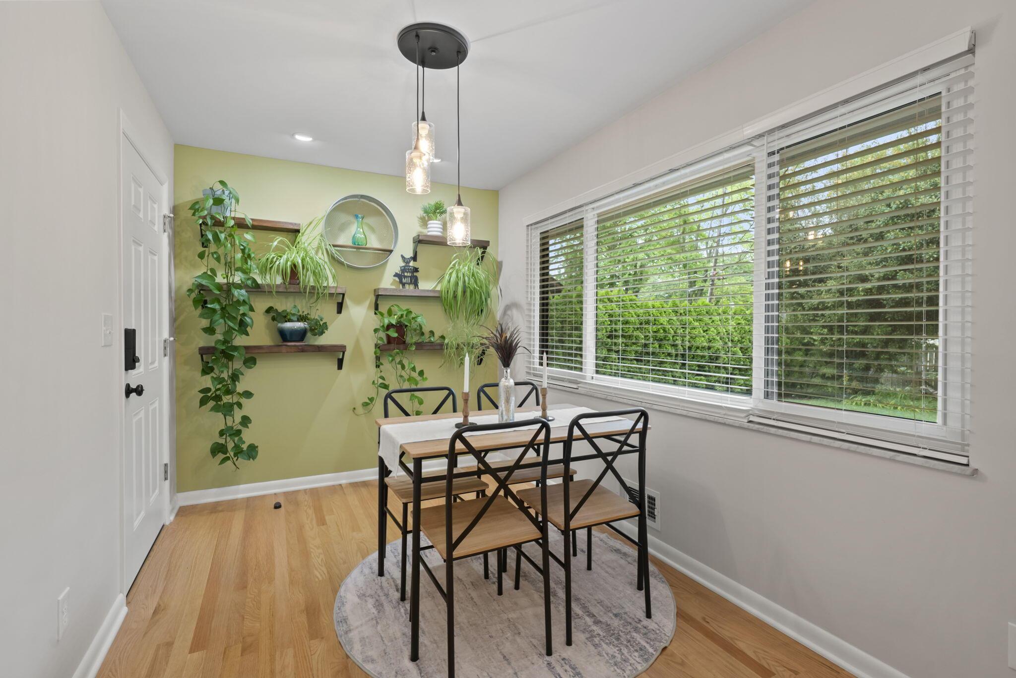 3170 Brandon Road Upper Arlington, OH 43221 - Photo 51 of 104 eating space kitchen