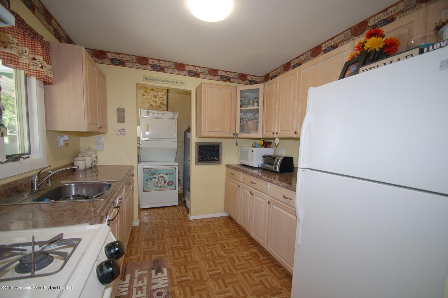 142 Stephan Road Brick, NJ 08724 - Photo 5 of 15 Kitchen
