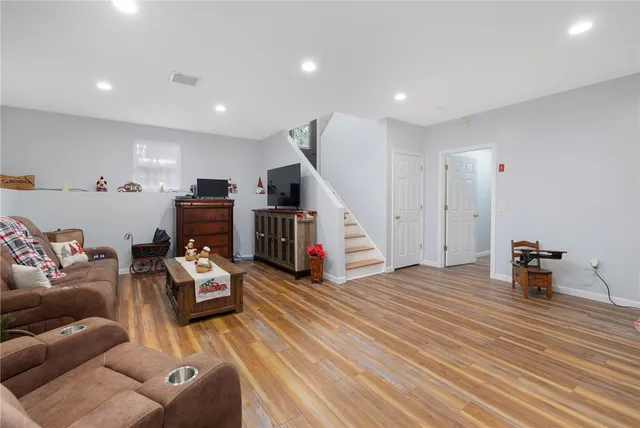 $825,000 | 175 Hope Furnace Road, Scituate, RI 02831