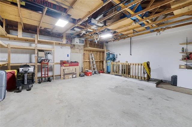 $825,000 | 175 Hope Furnace Road, Scituate, RI 02831