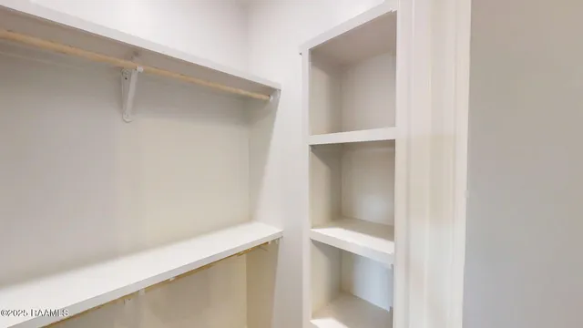 $194,900 | 9916 Lou Ella Road, Kaplan, LA 70548