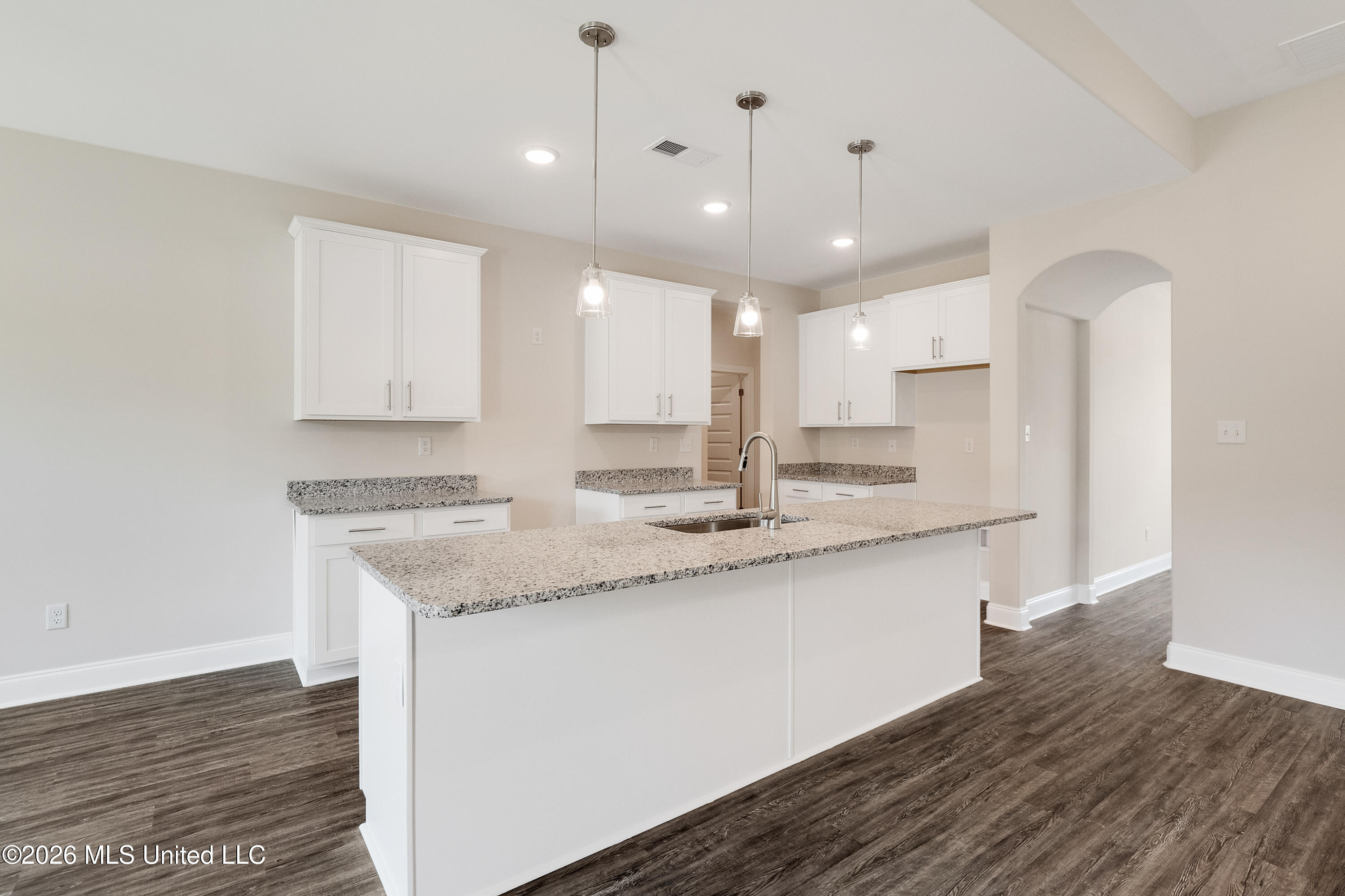 261 Centerline Roper Loop Byhalia, MS 38611 - Photo 11 of 22 photo of a similar home