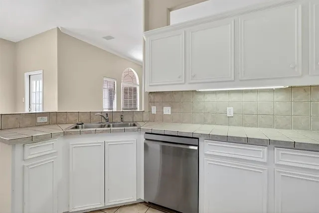 $2,095 | 3102 Sonoma Drive, Corpus Christi, TX 78414