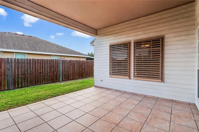 $2,095 | 3102 Sonoma Drive, Corpus Christi, TX 78414