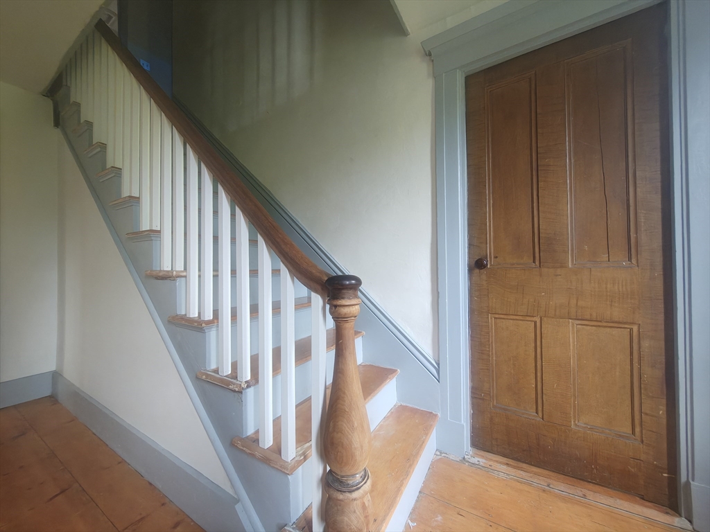 34 George Street Mendon, MA 01756 - Photo 6 of 34