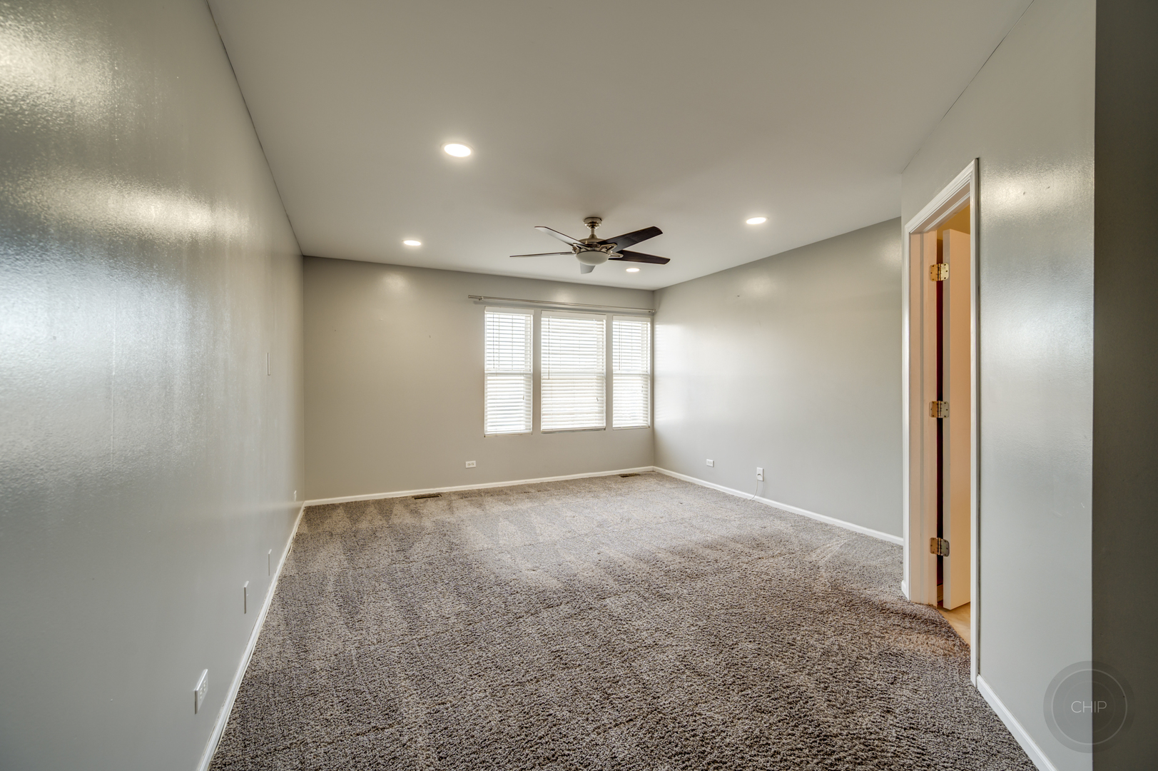 4055 Blackstone Drive, Unit 4055 Aurora, IL 60504 - Photo 18 of 43 a view of an empty room