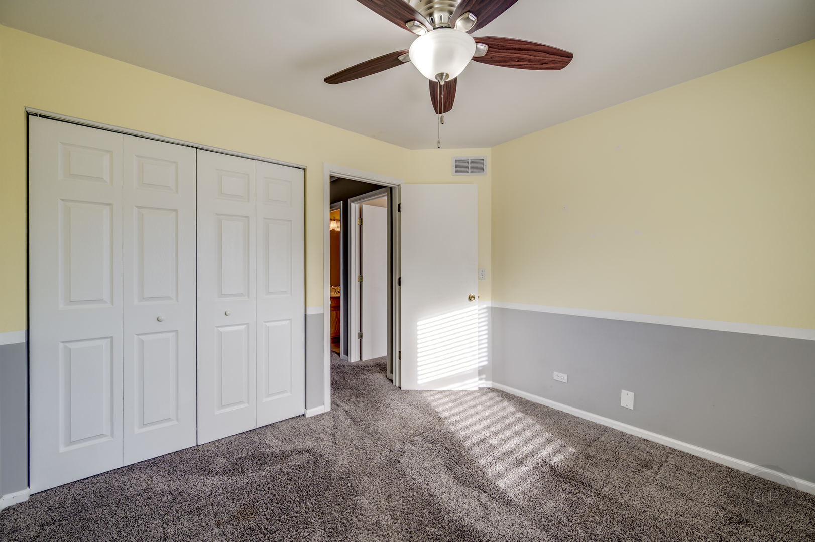 4055 Blackstone Drive, Unit 4055 Aurora, IL 60504 - Photo 30 of 43 wooden floor in an empty room