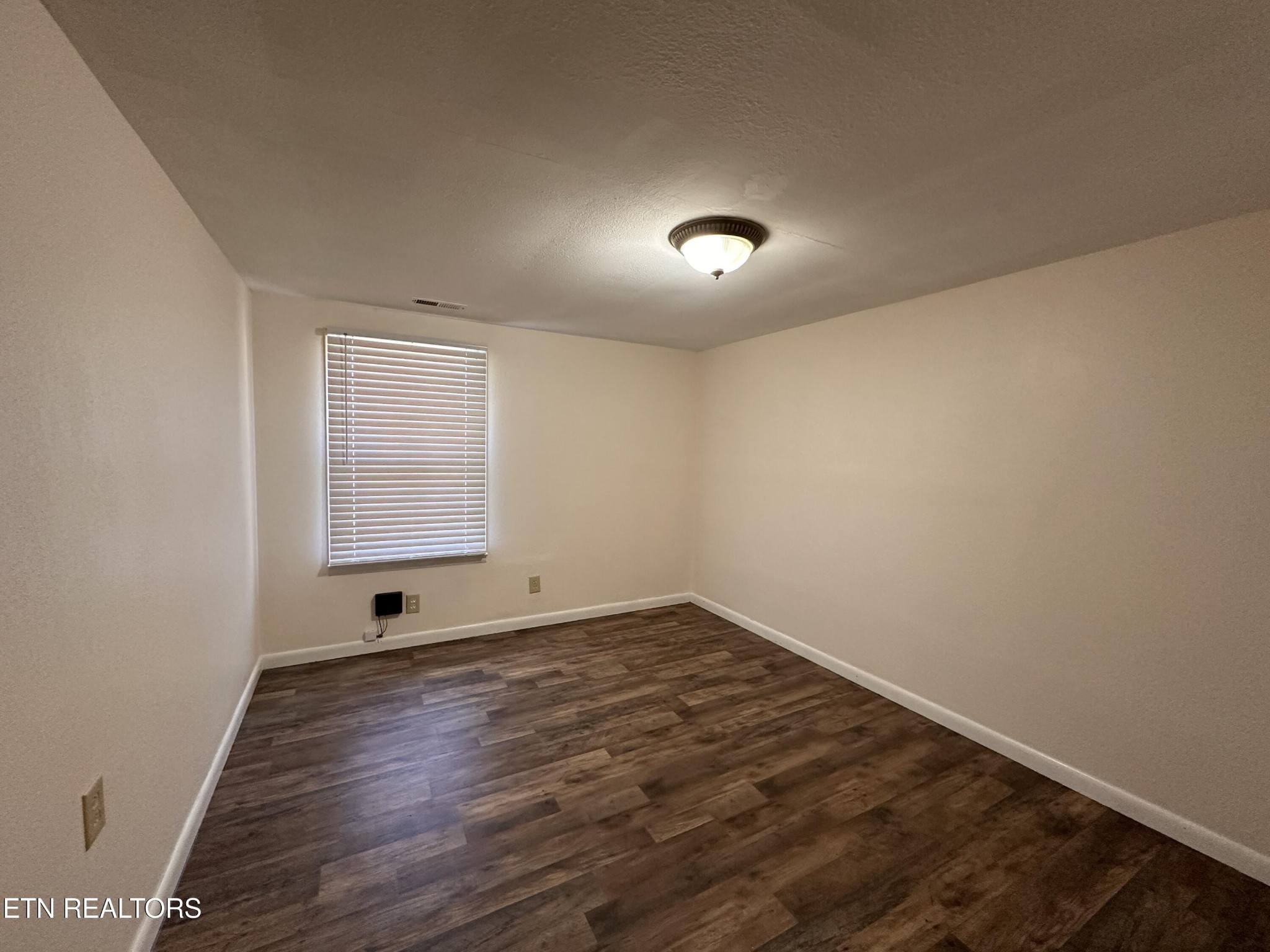 235 Rugby Avenue Jamestown, TN 38556 - Photo 13 of 28