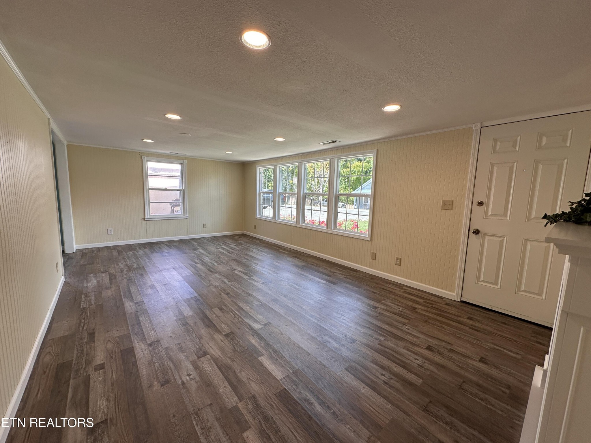 235 Rugby Avenue Jamestown, TN 38556 - Photo 14 of 28