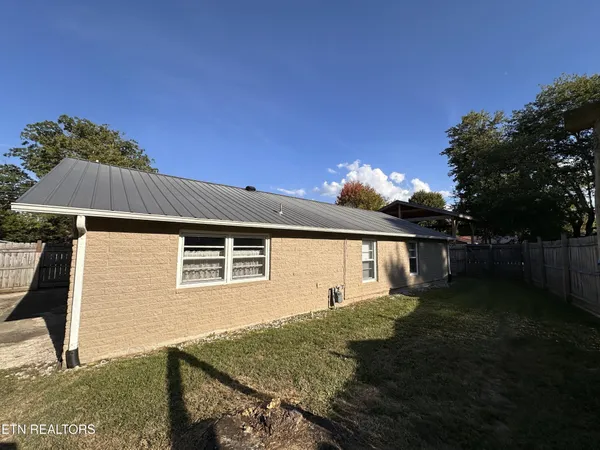 $199,900 | 235 Rugby Avenue, Jamestown, TN 38556