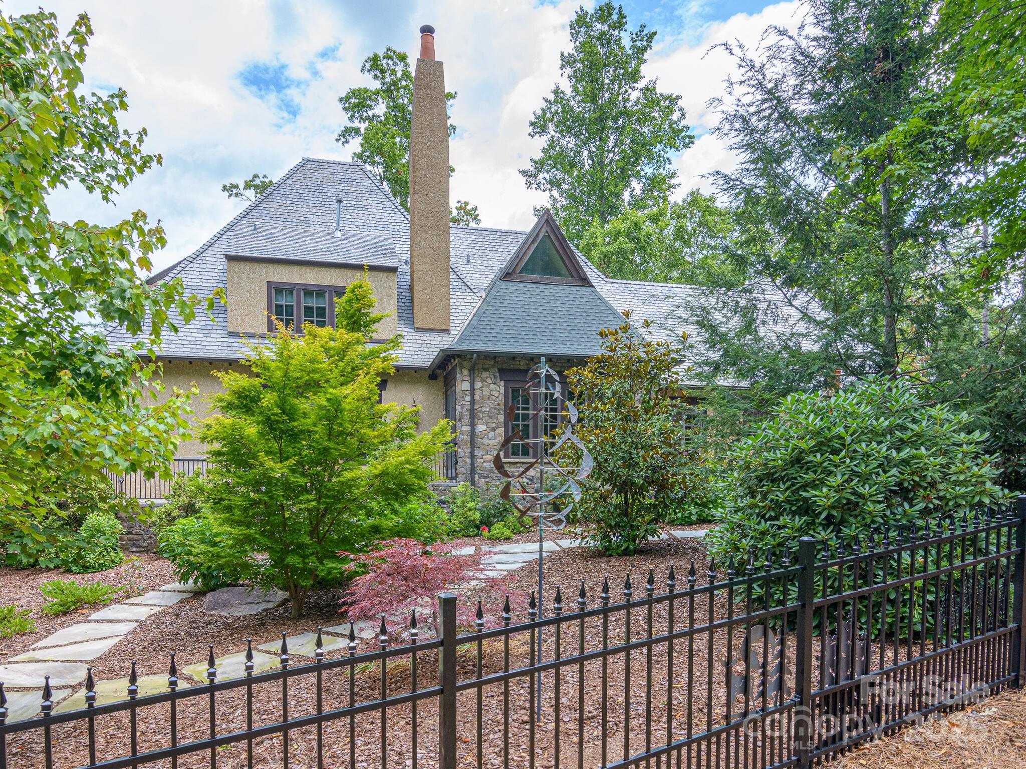 176 Valley Springs Road Asheville, NC 28803 - Photo 11 of 48