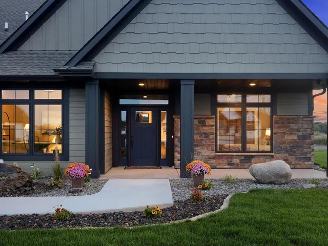 $1,185,000 | 4572 166th Avenue Northwest, Andover, MN 55304