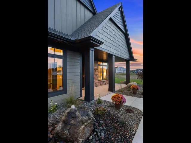 $1,185,000 | 4572 166th Avenue Northwest, Andover, MN 55304