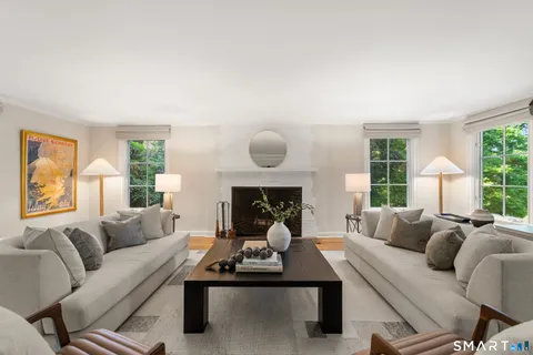 $2,100,000 | 18 River Lane, Westport, CT 06880