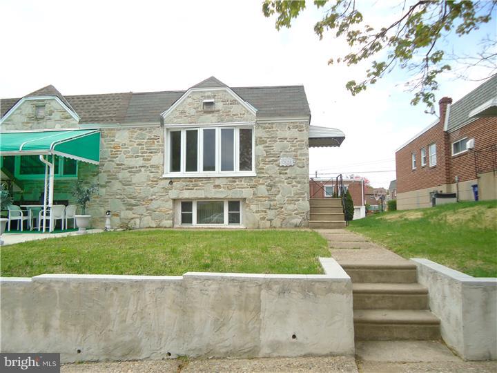 8806 Blue Grass Road Philadelphia, PA 19152 - Photo 2 of 17 Exterior Front