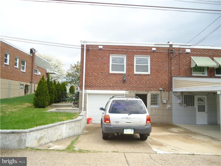 8806 Blue Grass Road Philadelphia, PA 19152 - Photo 17 of 17 Exterior Back