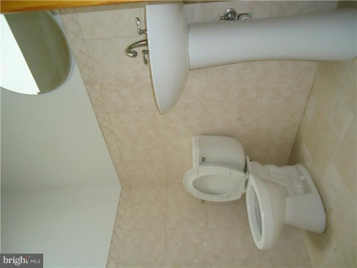 8806 Blue Grass Road Philadelphia, PA 19152 - Photo 8 of 17 Bathroom