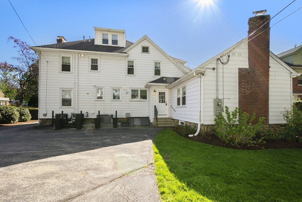 117 Coolidge Road Worcester, MA 01602 - Photo 6 of 14 Gallery Image 6
