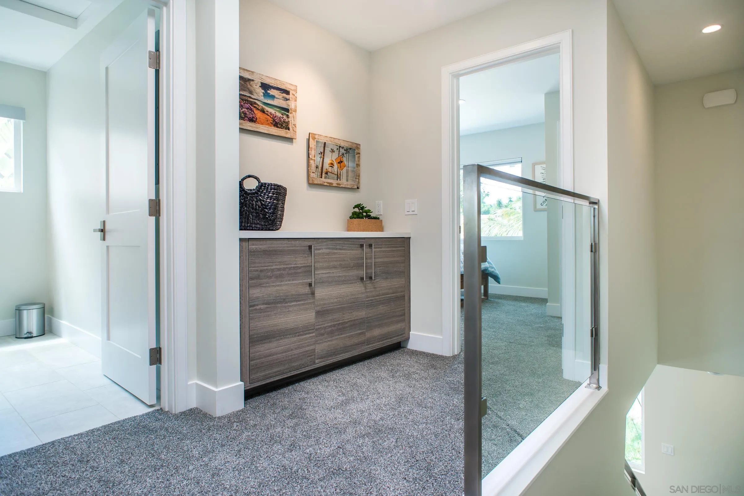 129 West Jason Street Encinitas, CA 92024 - Photo 29 of 44 a view of bathroom