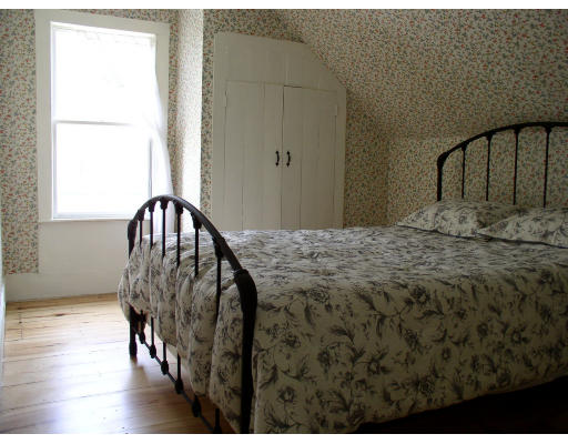 137 Narrows Road Westminster, MA 01473 - Photo 12 of 14 Gallery Image 12